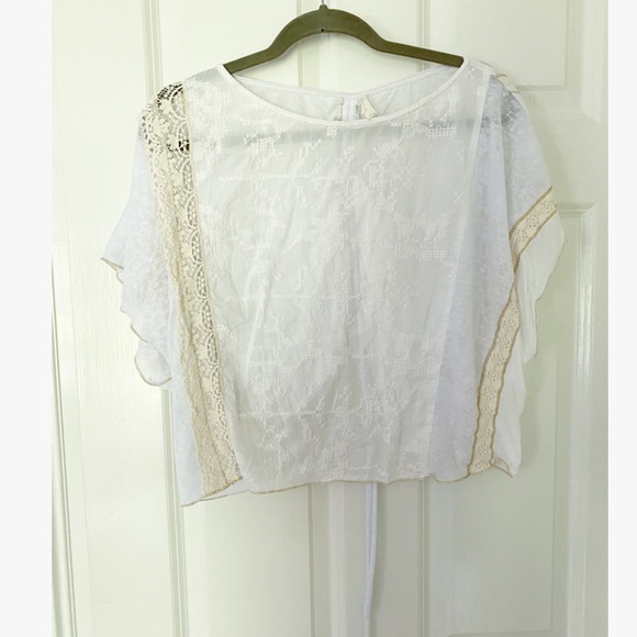 Anthropologie Tops - Anthropologie Embroidered Blouse